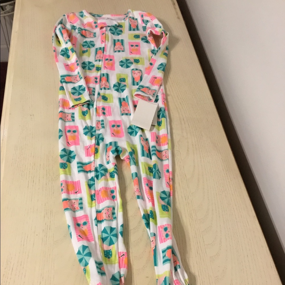 Girl Size 2T Sleeper